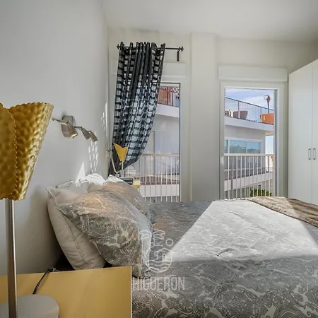 Higueronrentals Gucci Apartment *
